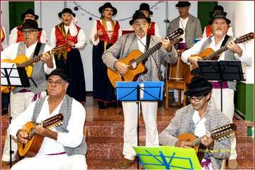 Taror parrandea a La Navidad en La Breña/TA.